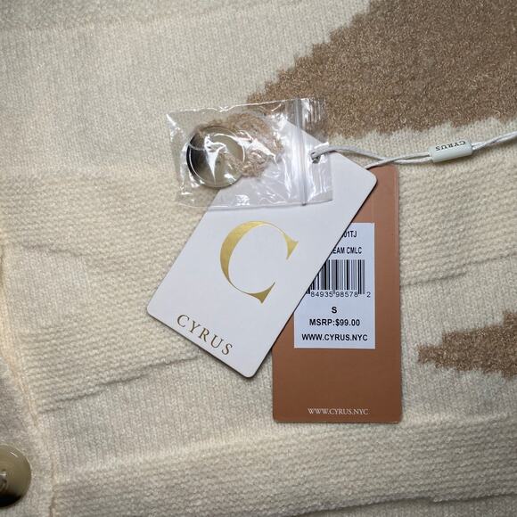 Cyrus Cream Sweater - NWT - Size Small - Picture 6 of 9